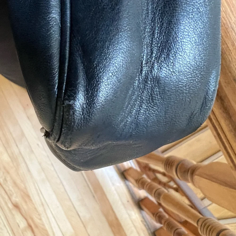 Vintage CHANEL Black Quilted Leather Shoulder Bag with 24K Gold Chain Straps - Picture 9 of 16